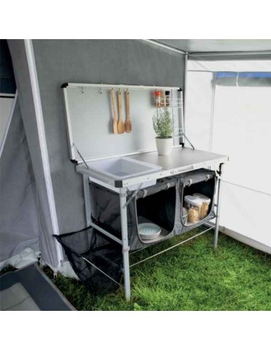 combi plus sotto una veranda