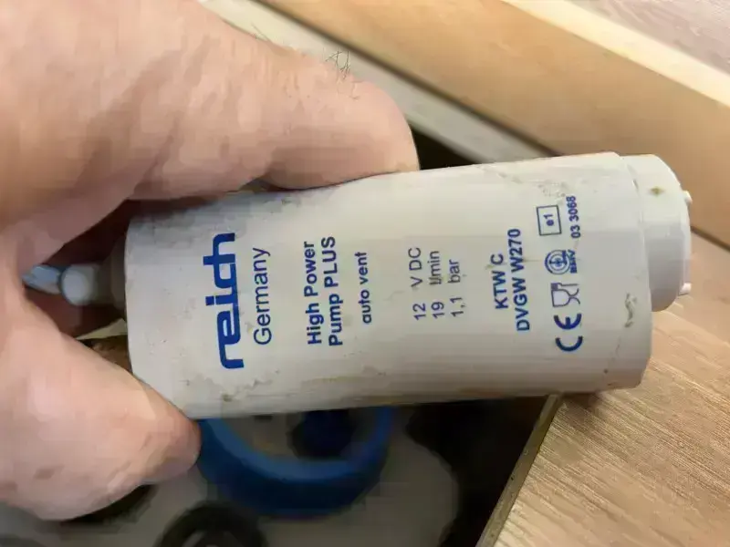 12 VOLT OIL PUMP 1-2 GPM - 3/8 In NPT Inlet/Out - Foto 3