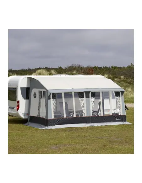 isabella-universal-dawn-420